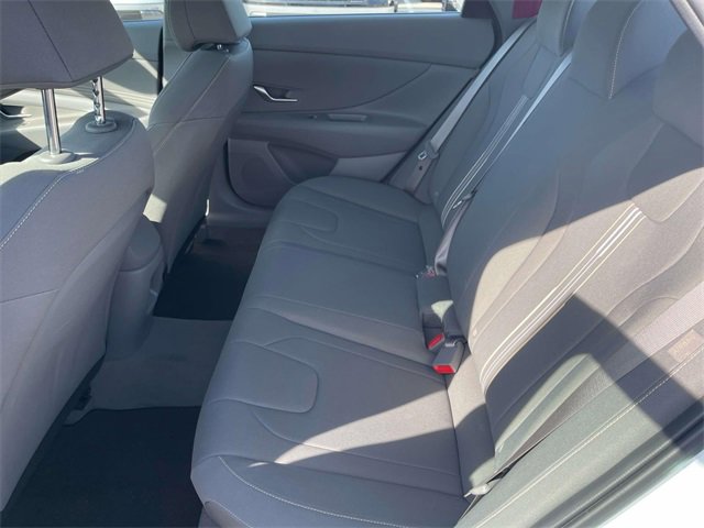 Certified 2025 Hyundai Elantra Sport image 18