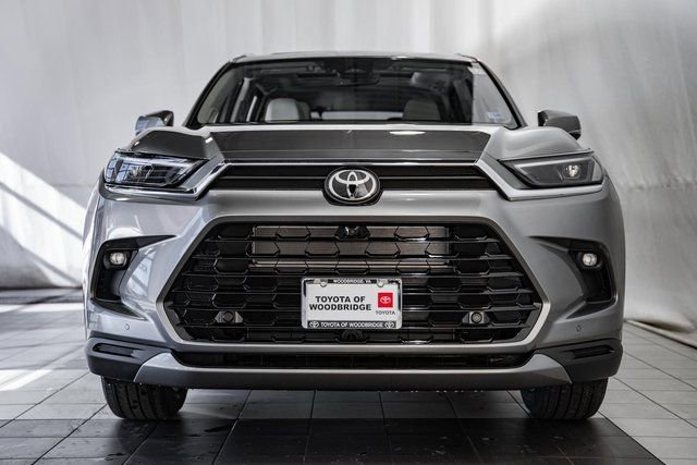 New 2026 Toyota Grand Highlander Limited image 2