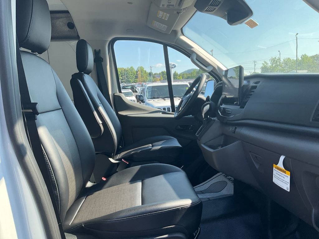 New 2026 Ford Transit 250 Low Roof RWD image 12