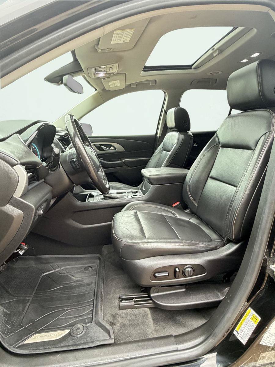 Used 2020 Chevrolet Traverse RS AWD/4WD image 3