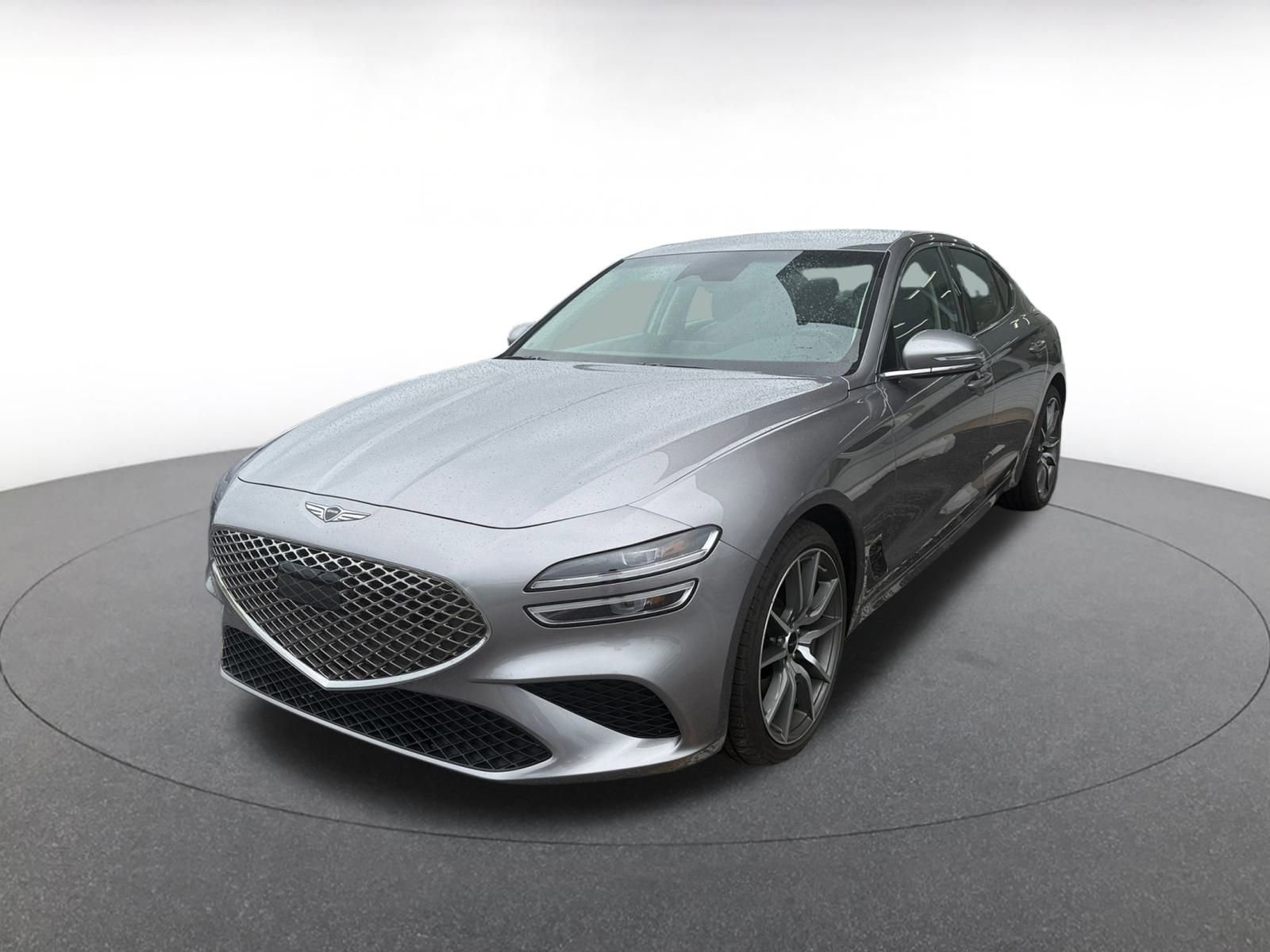 Used 2025 Genesis G70 2.5T image 4