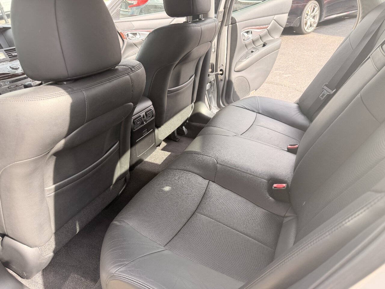 Used 2011 INFINITI M37 x w/ Premium Pkg AWD/4WD image 14