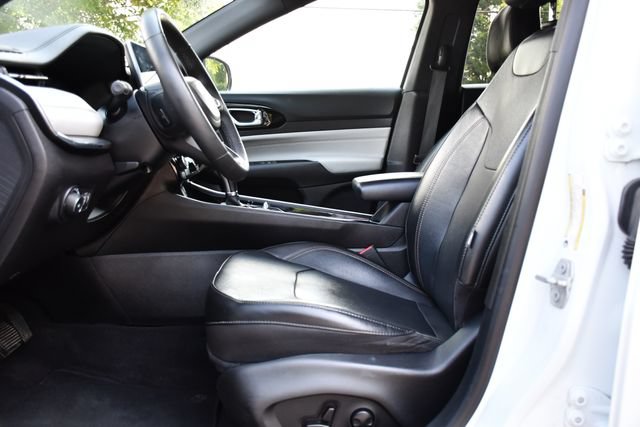 Used 2023 Jeep Compass Limited AWD/4WD image 14