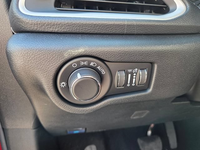 New 2027 Chrysler Pacifica Limited w/ S Appearance Package FWD image 24