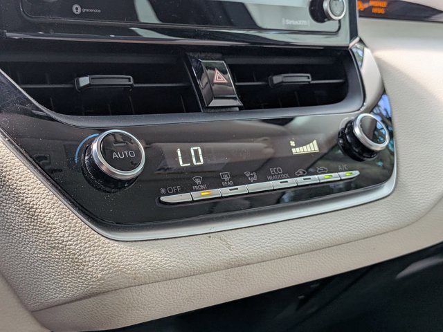 Used 2022 Toyota Corolla LE image 8