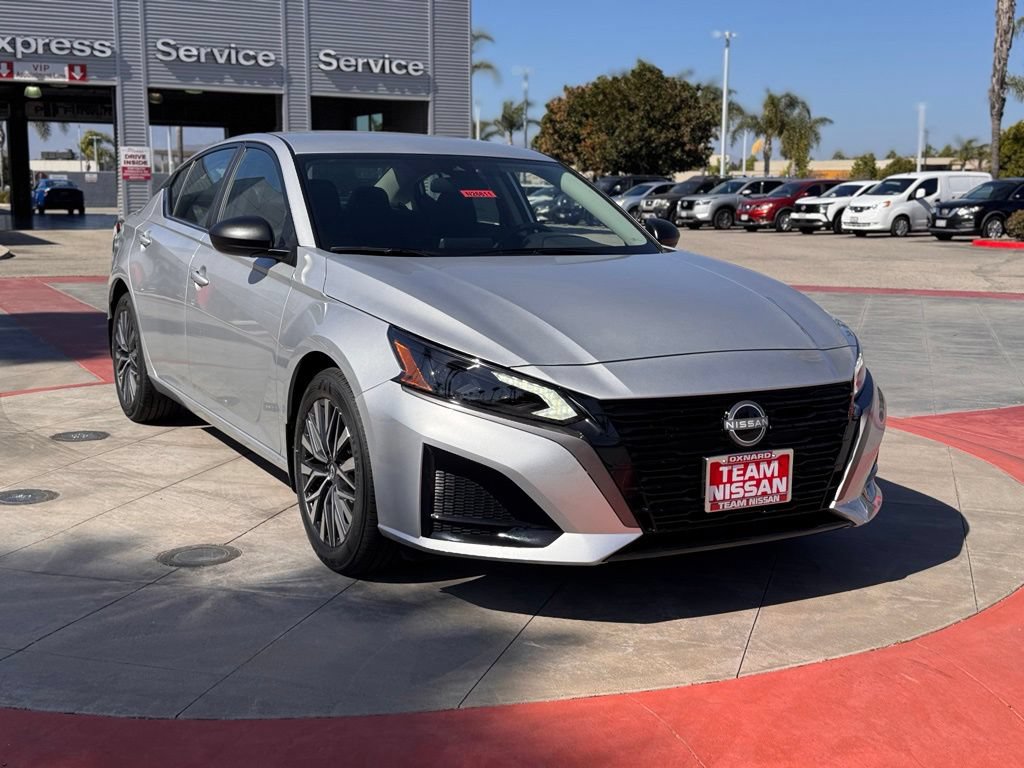 New 2026 Nissan Altima 2.5 SV FWD image 2
