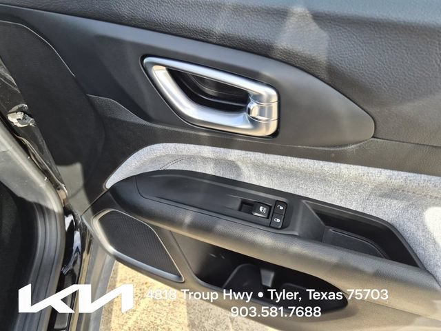 Used 2023 Jeep Compass Latitude AWD/4WD image 15
