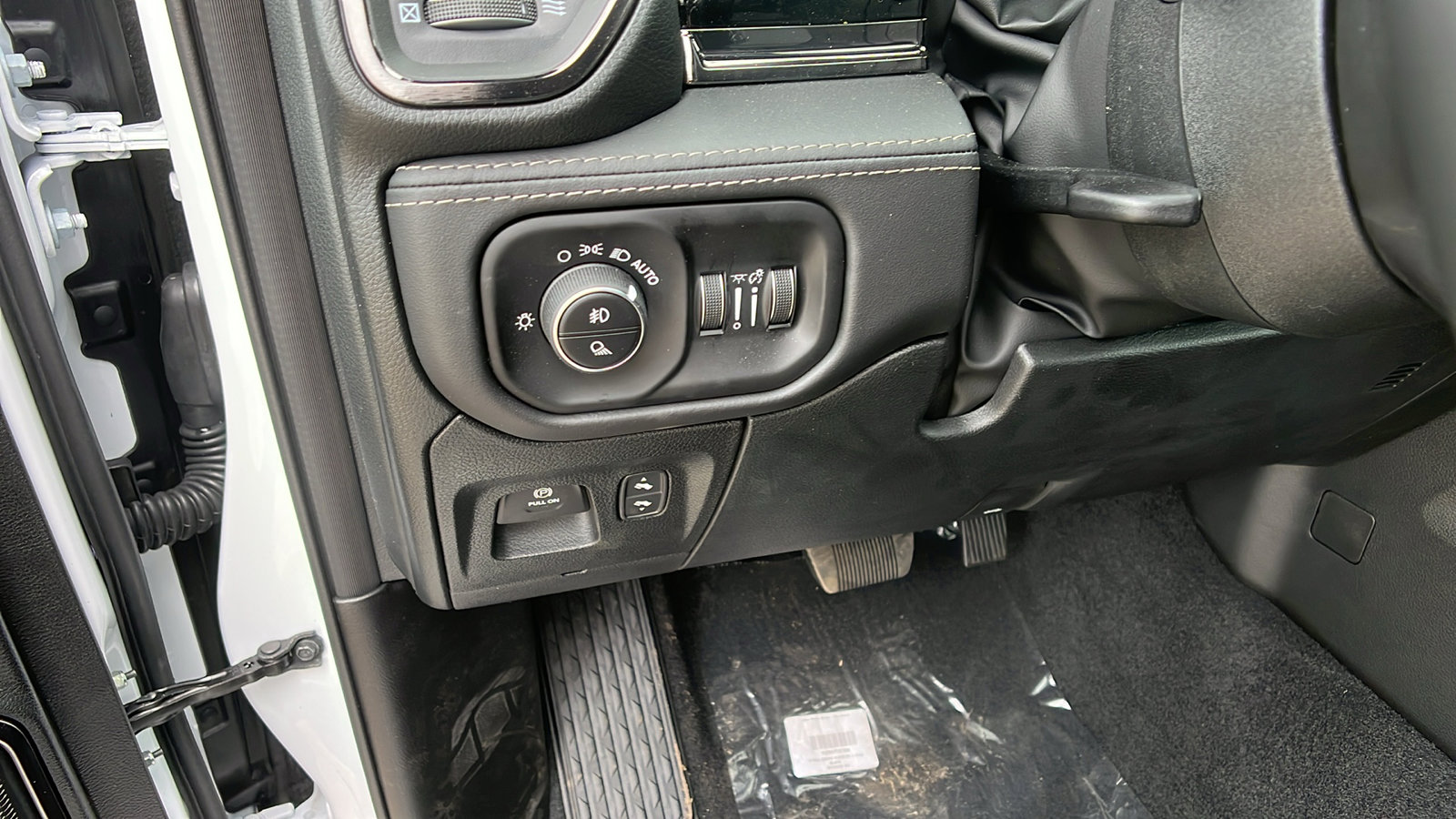 New 2026 RAM 1500 Limited AWD/4WD image 23