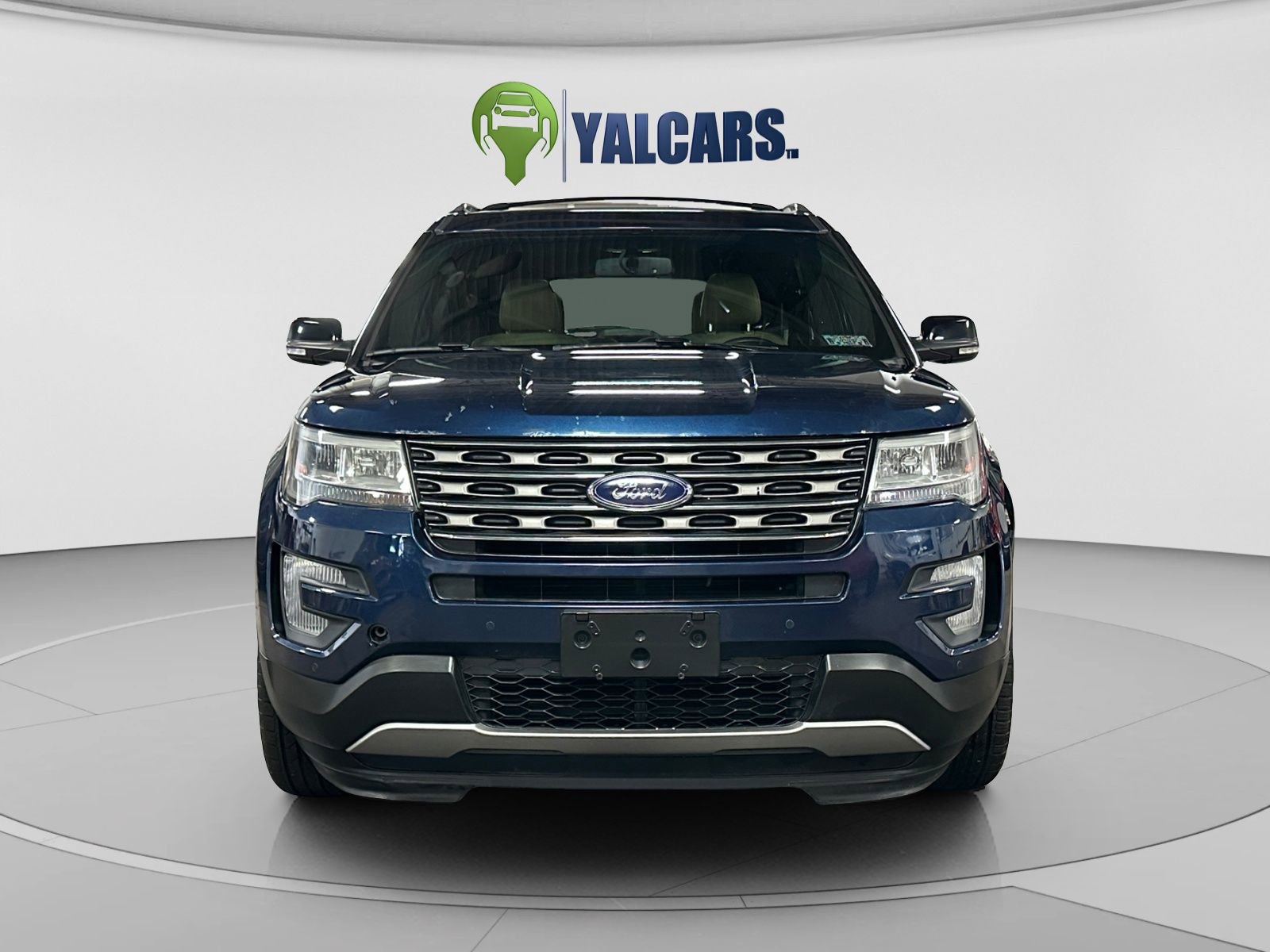 Used 2016 Ford Explorer XLT w/ Equipment Group 202A AWD/4WD image 8