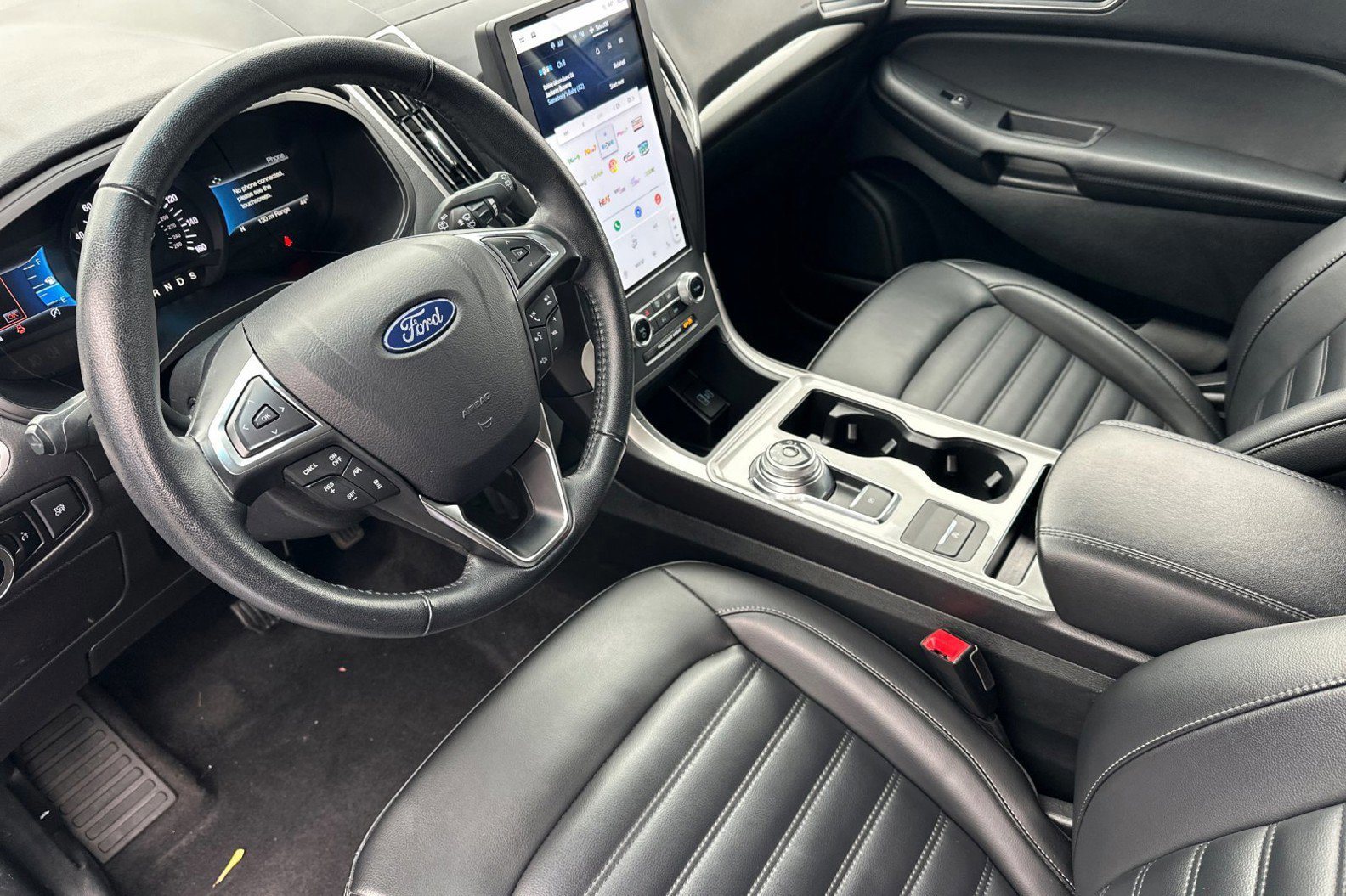 Used 2024 Ford Edge SEL image 10