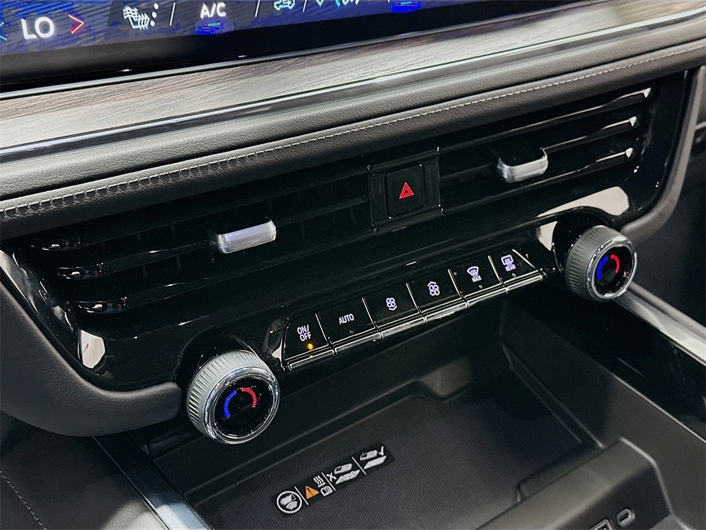 Used 2025 Chevrolet Tahoe LT image 16