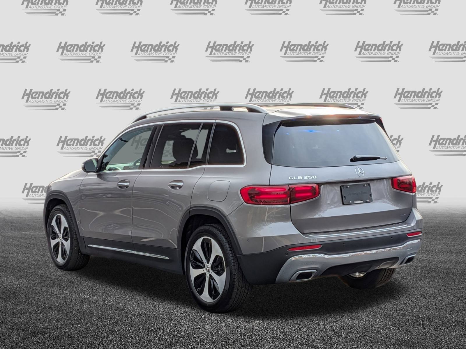 New 2026 Mercedes-Benz GLB 250 image 8