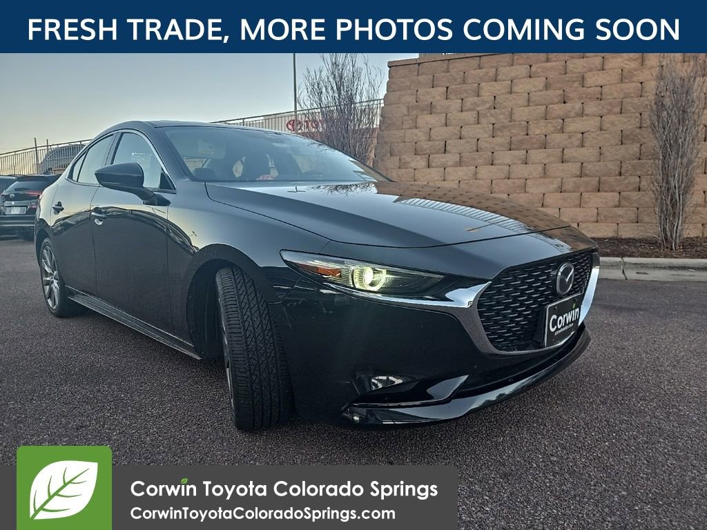 Used 2022 MAZDA MAZDA3 s image 1