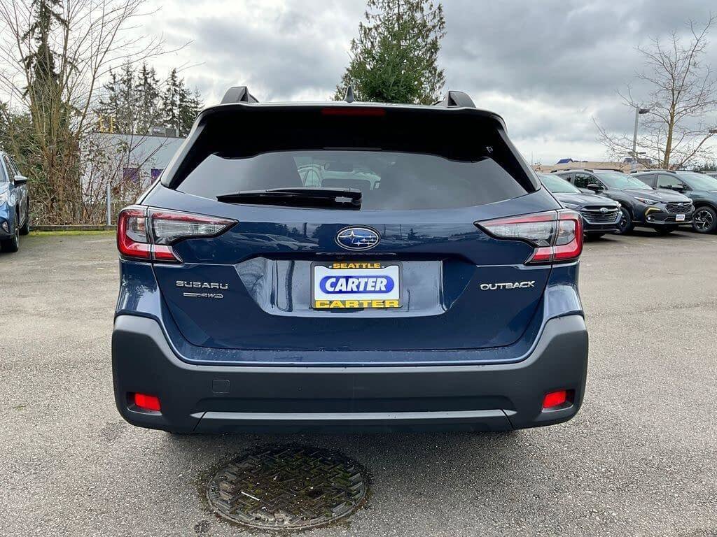 Certified 2025 Subaru Outback Premium AWD/4WD image 7