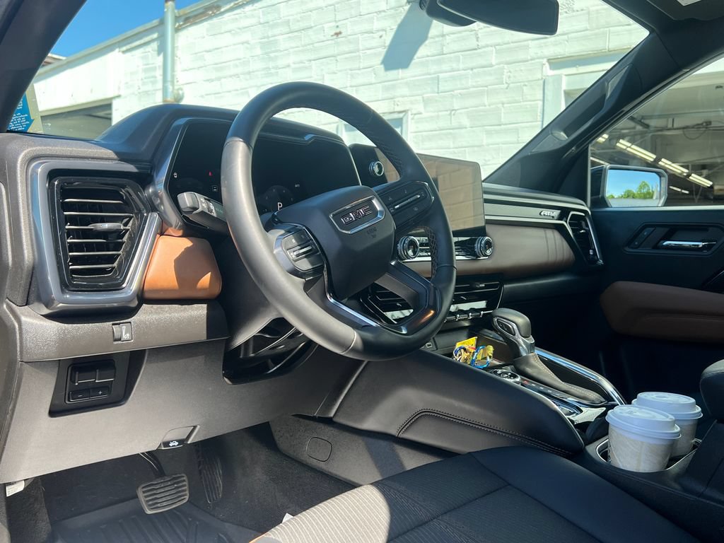 Used 2024 GMC Canyon AT4 AWD/4WD image 23