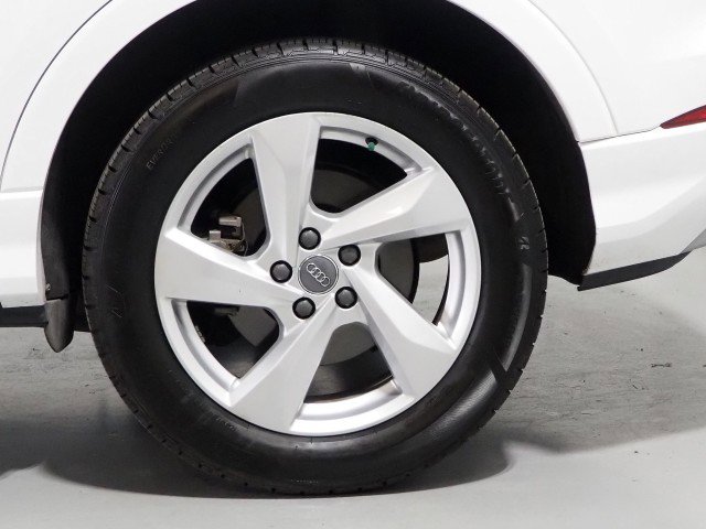Used 2019 Audi Q3 2.0T Premium image 38