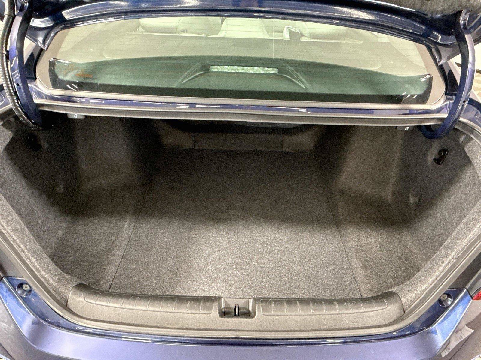 Used 2019 Honda Accord EX-L image 18