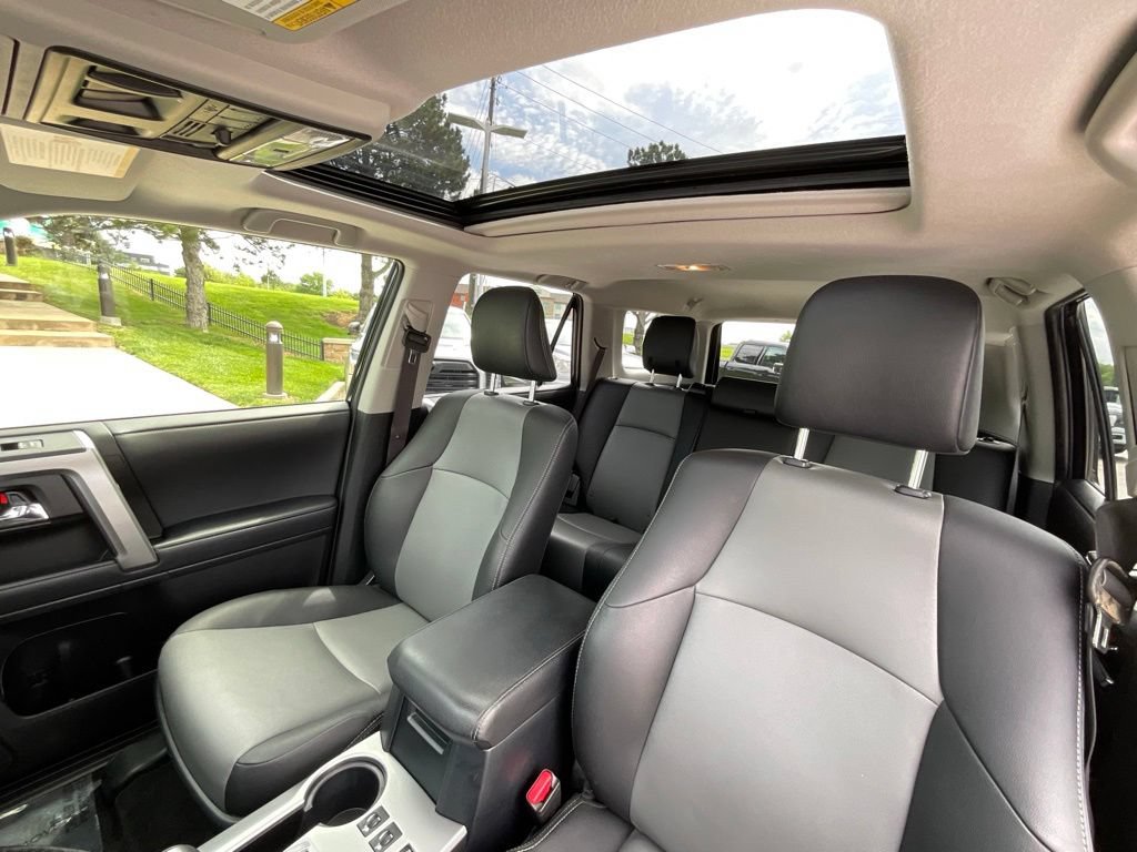 Used 2023 Toyota 4Runner SR5 Premium w/ Moonroof Package AWD/4WD image 10