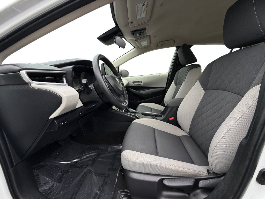 Used 2023 Toyota Corolla LE FWD image 9