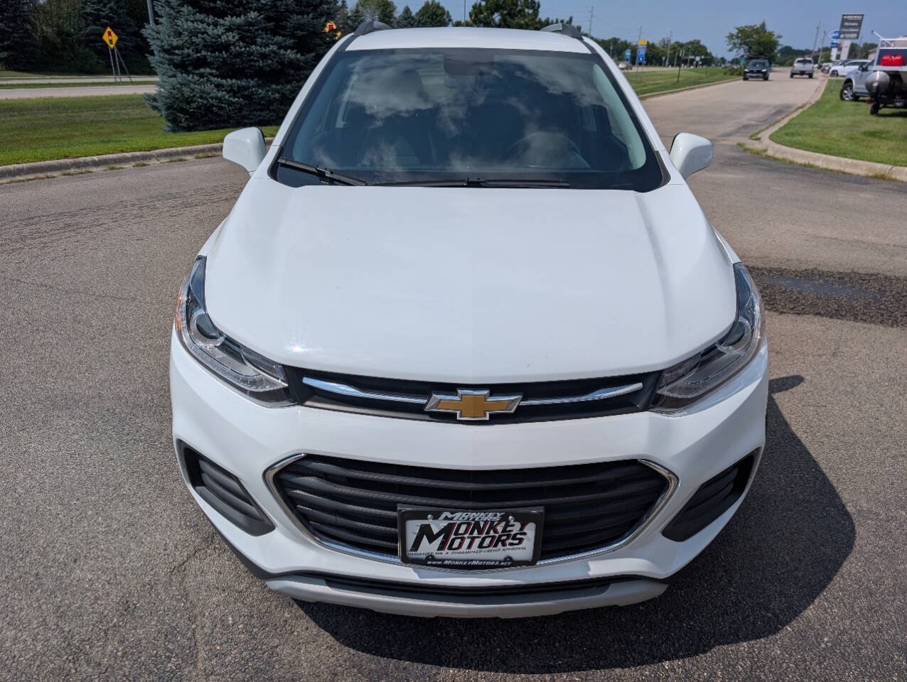 Used 2019 Chevrolet Trax LT w/ LT Convenience Package FWD image 4