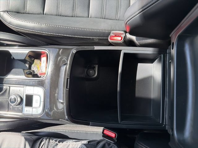 Used 2024 Kia Telluride SX Prestige w/ Towing Package AWD/4WD image 18
