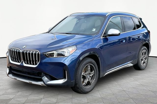 Used 2023 BMW X1 xDrive28i w/ Premium Package AWD/4WD image 3