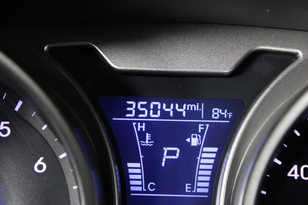 Used 2017 Hyundai Veloster Value Edition w/ Graphic Package (Lower Body) FWD image 25