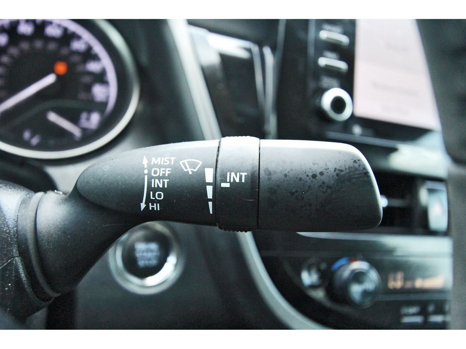 Used 2022 Toyota Camry SE w/ Convenience Package FWD image 23