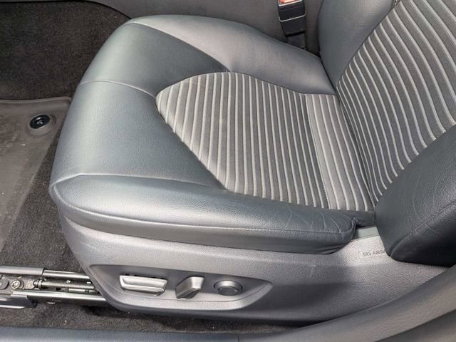 Used 2021 Toyota Camry SE FWD image 20