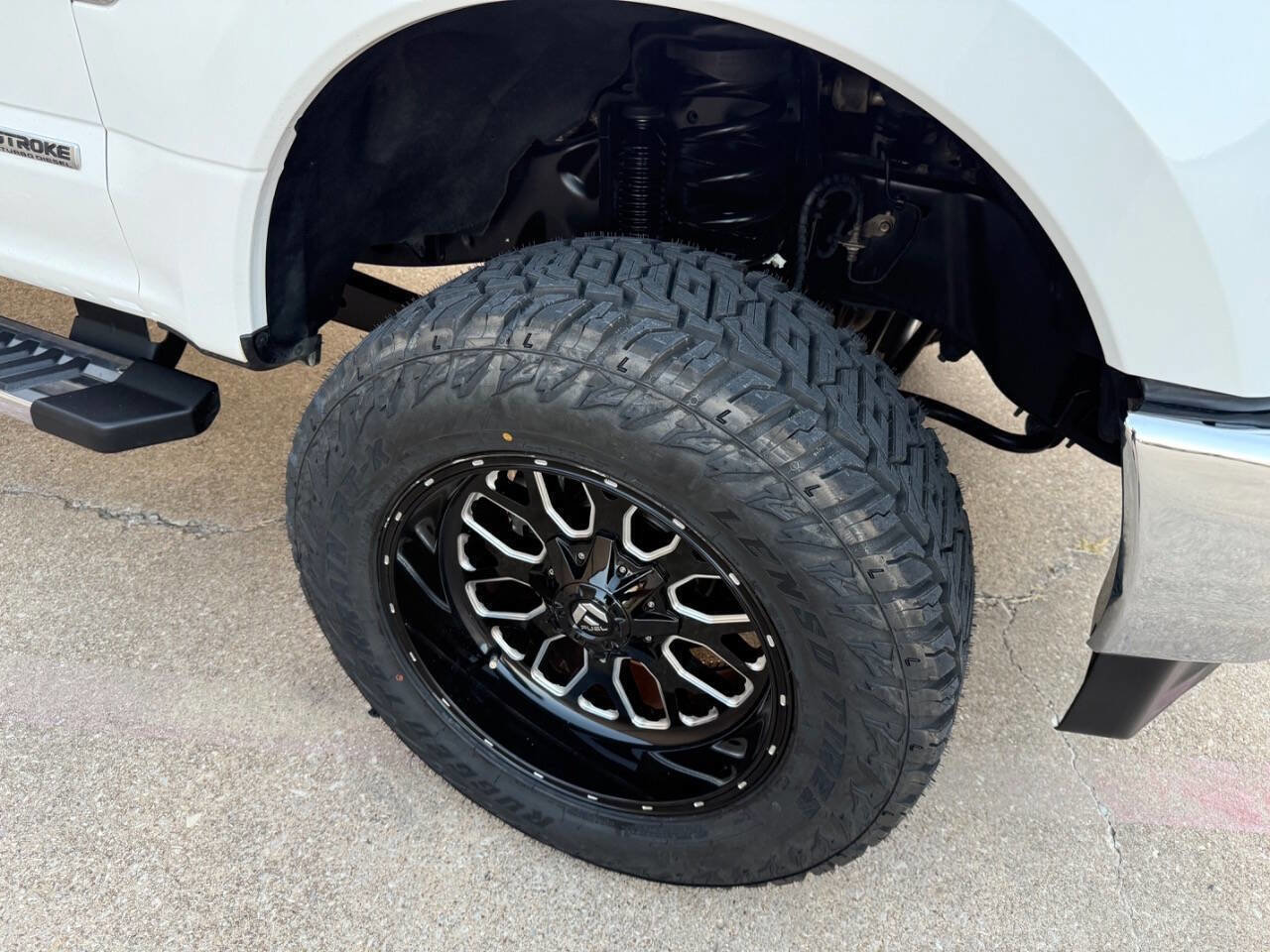 Used 2017 Ford F350 Lariat w/ Lariat Value Package image 36