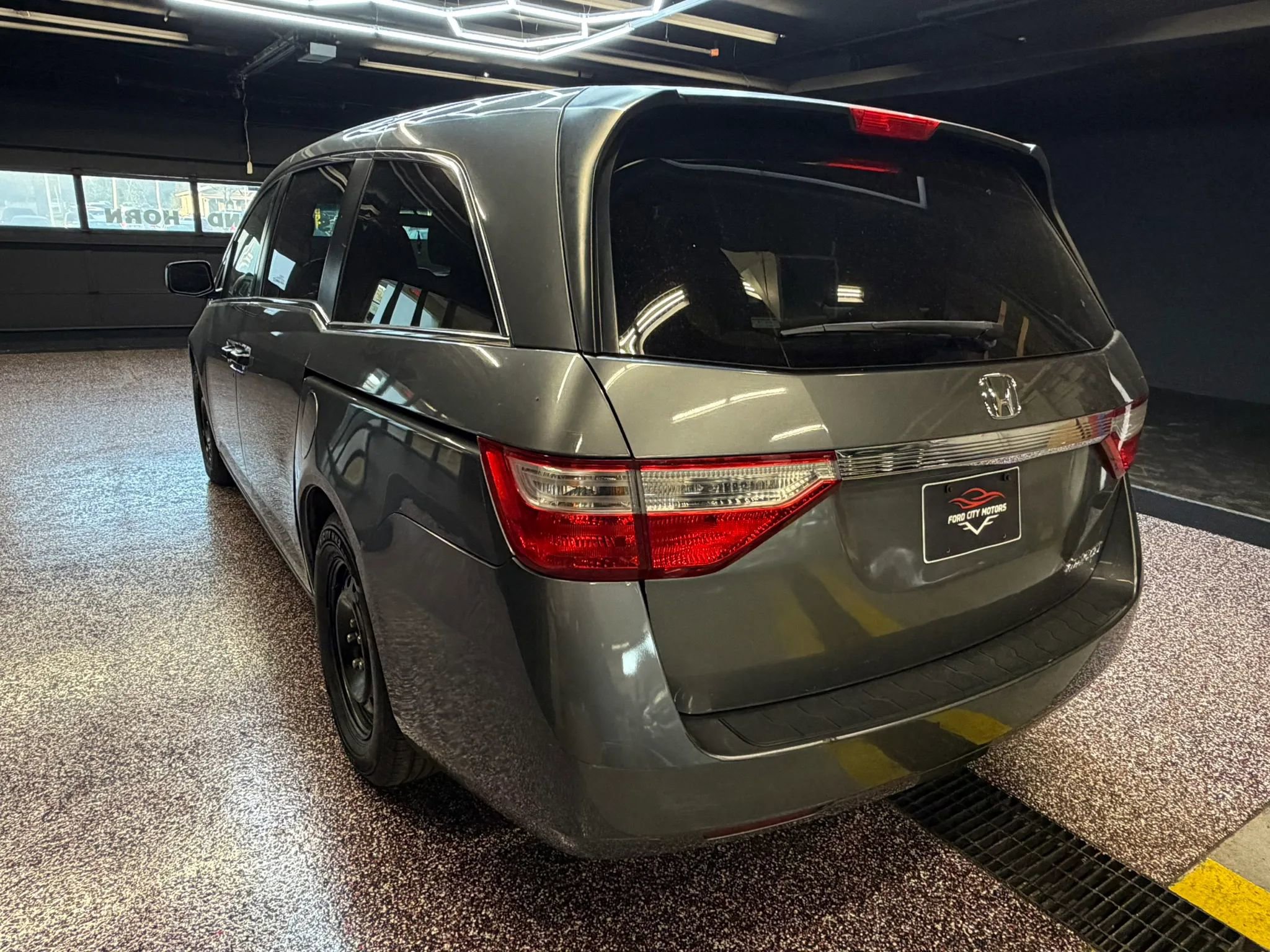 Used 2012 Honda Odyssey LX image 5