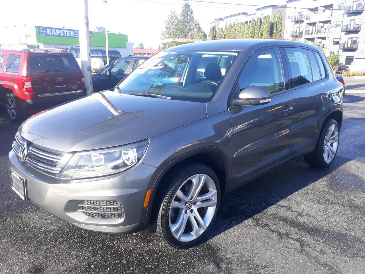 Used 2013 Volkswagen Tiguan S image 6