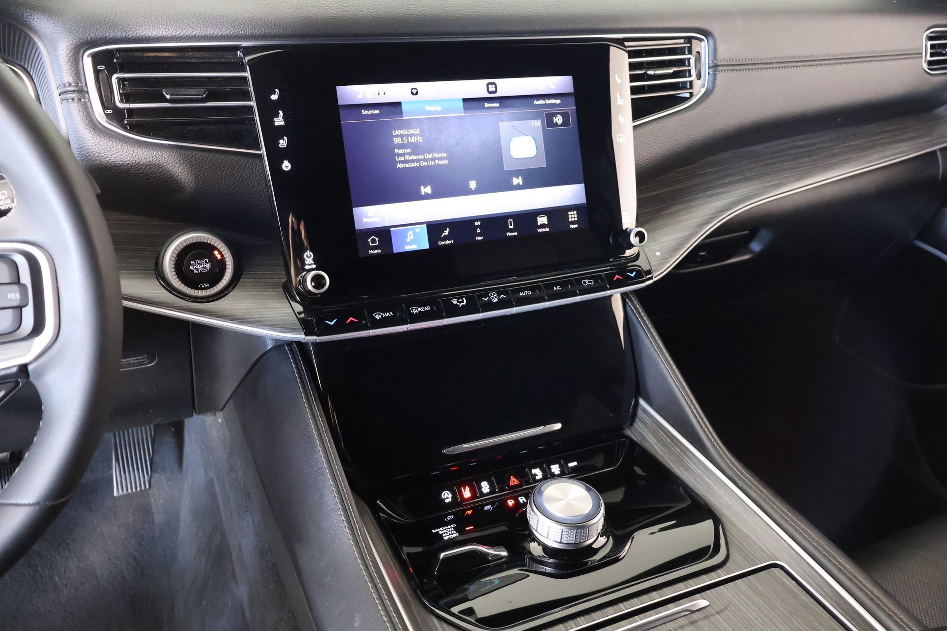 Used 2023 Jeep Wagoneer Series II image 5