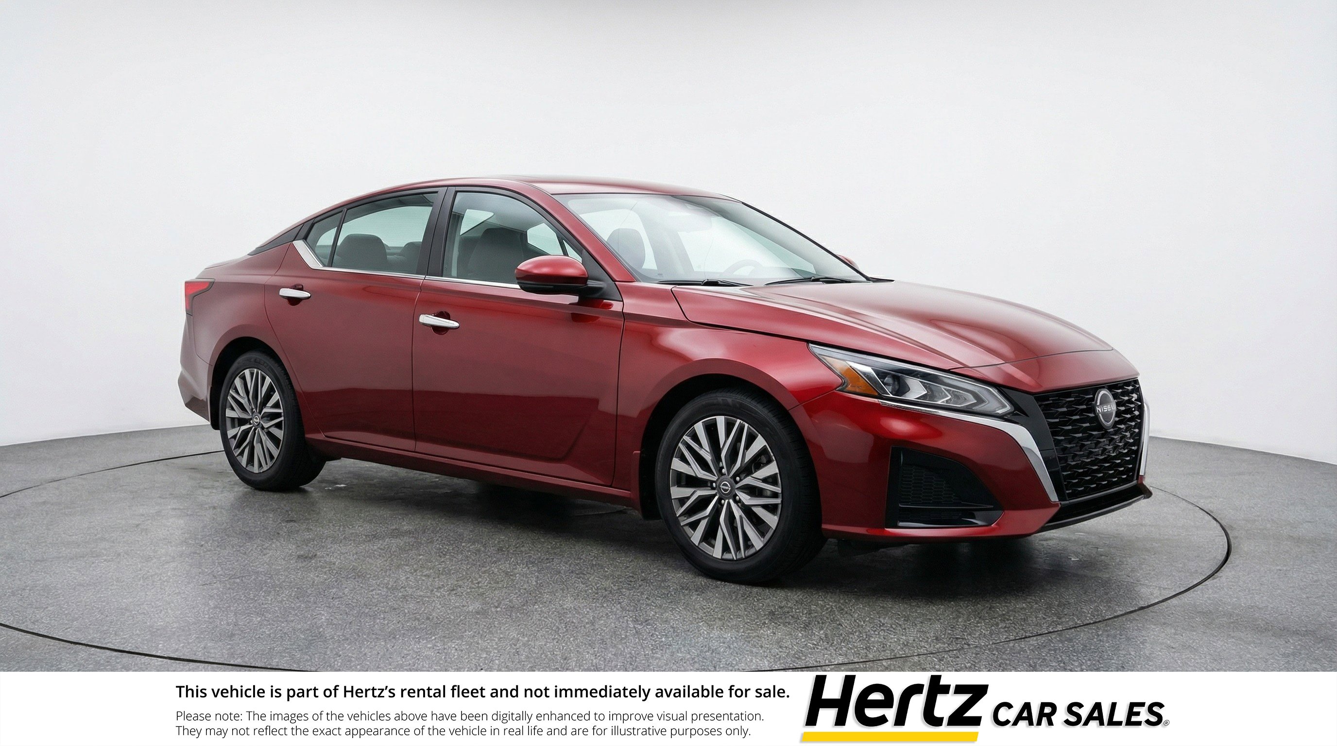 Used 2025 Nissan Altima 2.5 SV image 1