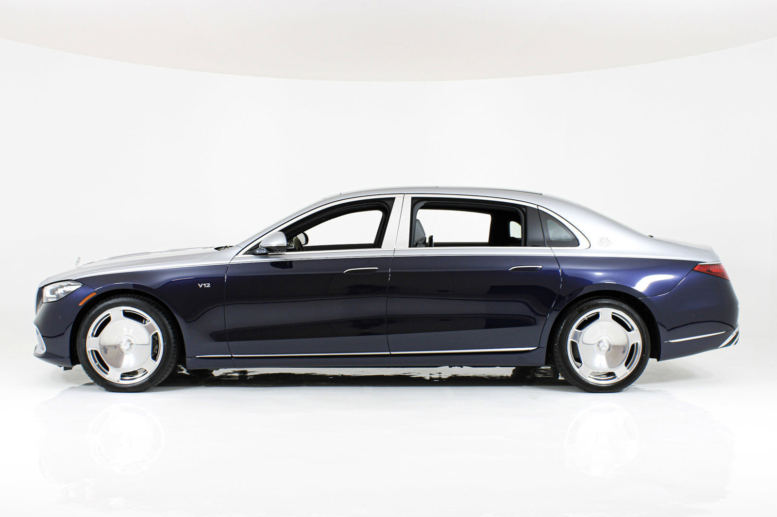 Used 2024 Mercedes-Benz Maybach S 680 4MATIC image 3