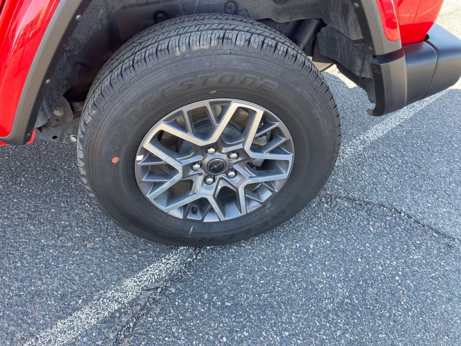 Used 2025 Jeep Wrangler Sahara image 29