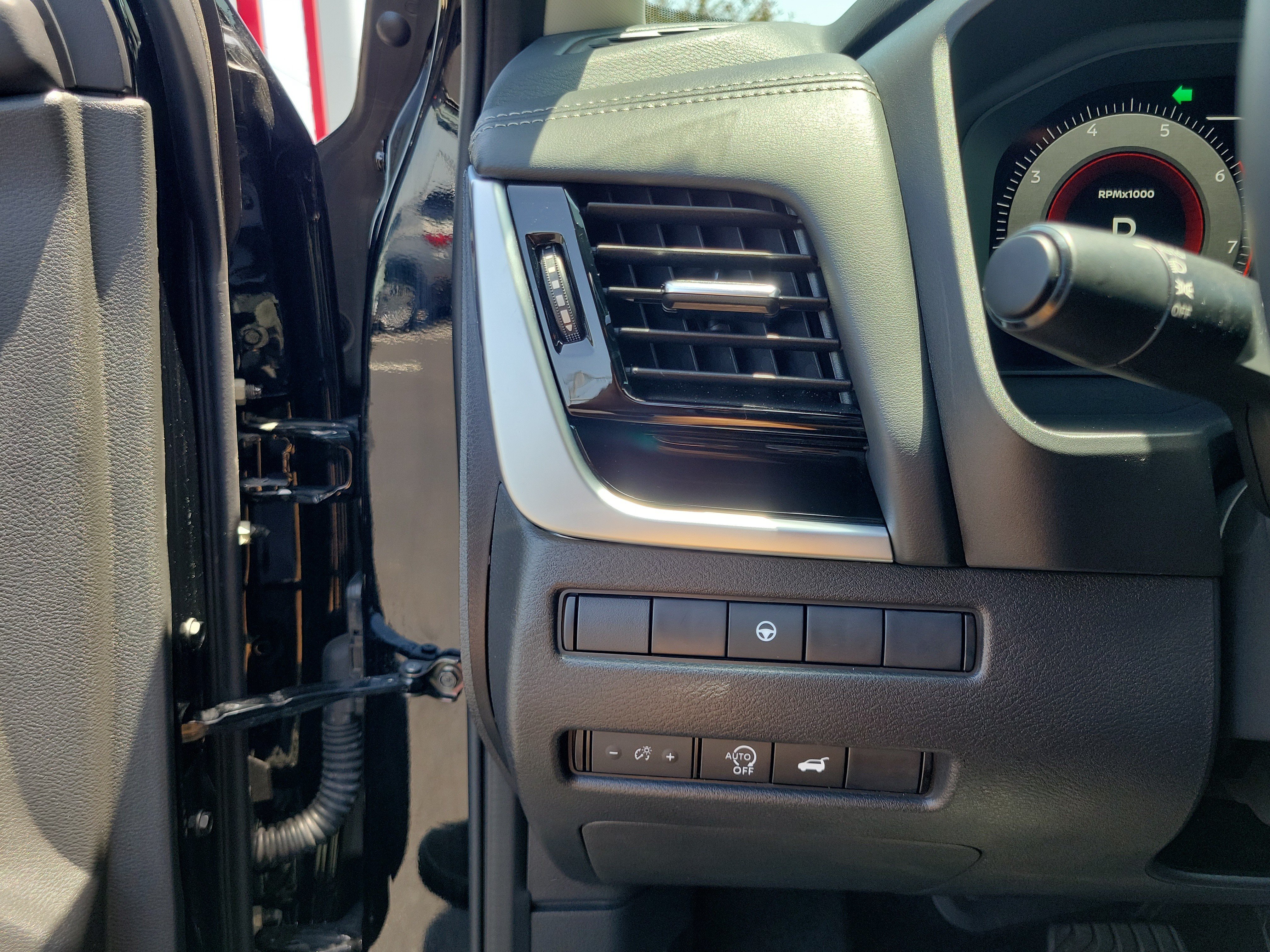 Certified 2026 Nissan Rogue SL AWD/4WD image 20