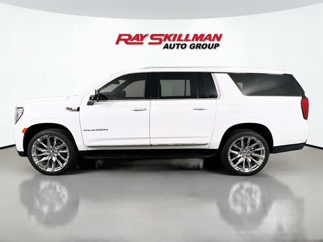 Used 2024 GMC Yukon XL SLT w/ SLT Luxury Package AWD/4WD image 4