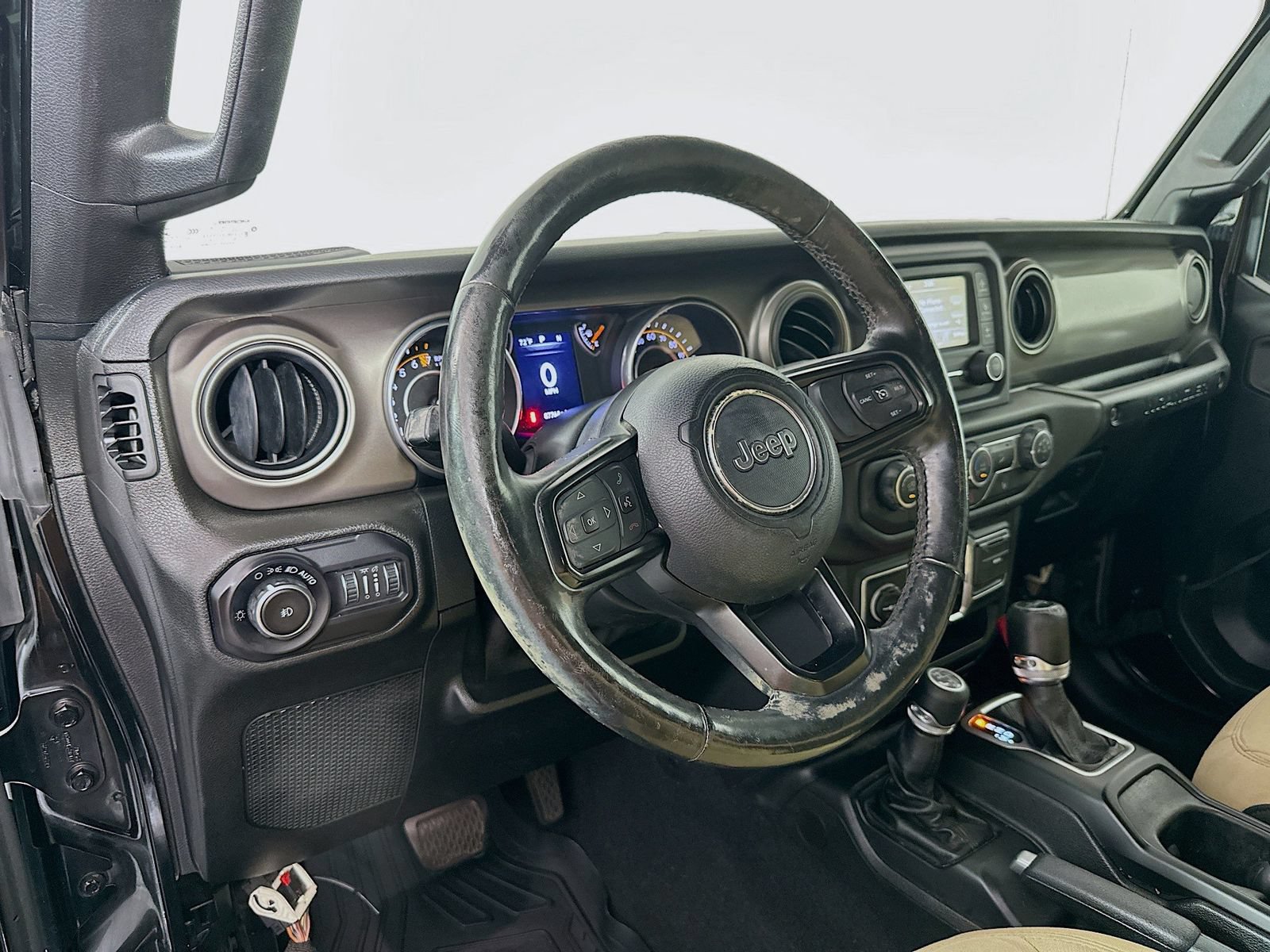 Used 2018 Jeep Wrangler Unlimited Sport S AWD/4WD image 9