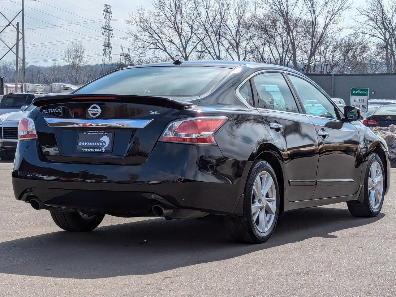 Used 2015 Nissan Altima 2.5 SL w/ Technology Package FWD image 12