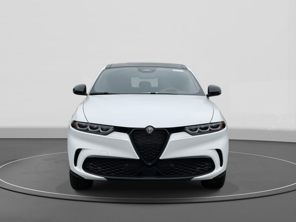 New 2025 Alfa Romeo Tonale w/ Premium Package image 2