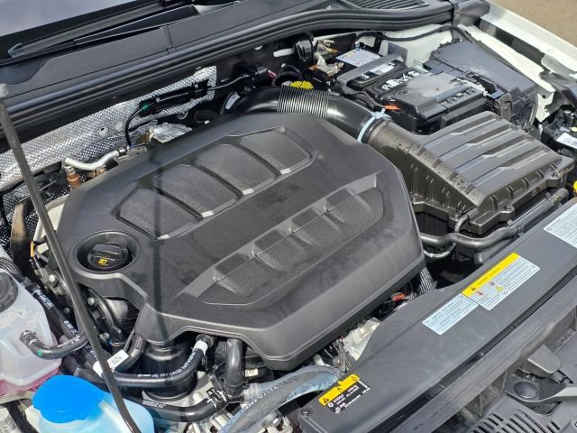 Used 2025 Volkswagen Golf R Black Edition AWD/4WD image 53