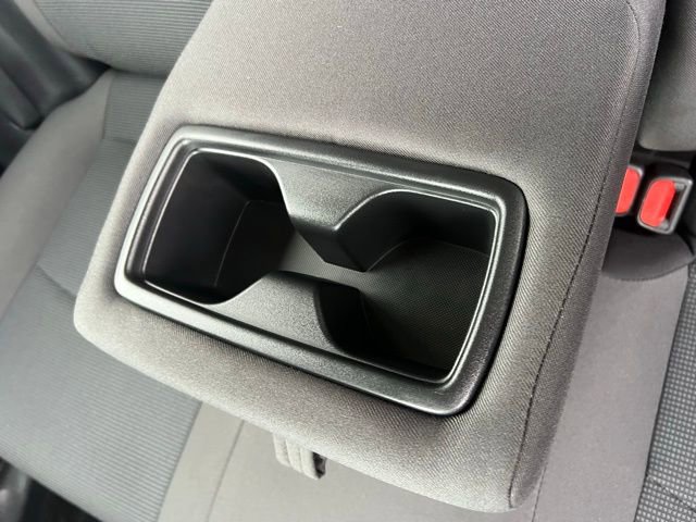 Used 2023 Toyota RAV4 LE FWD image 17