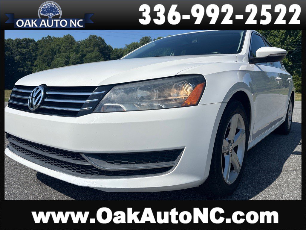 Used 2012 Volkswagen Passat 2.5 SE FWD image 1
