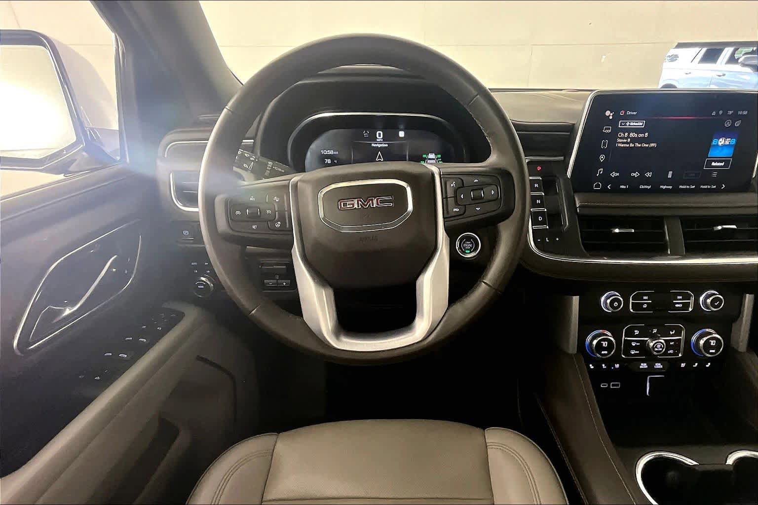 Certified 2023 GMC Yukon XL SLT w/ SLT Premium Package image 6