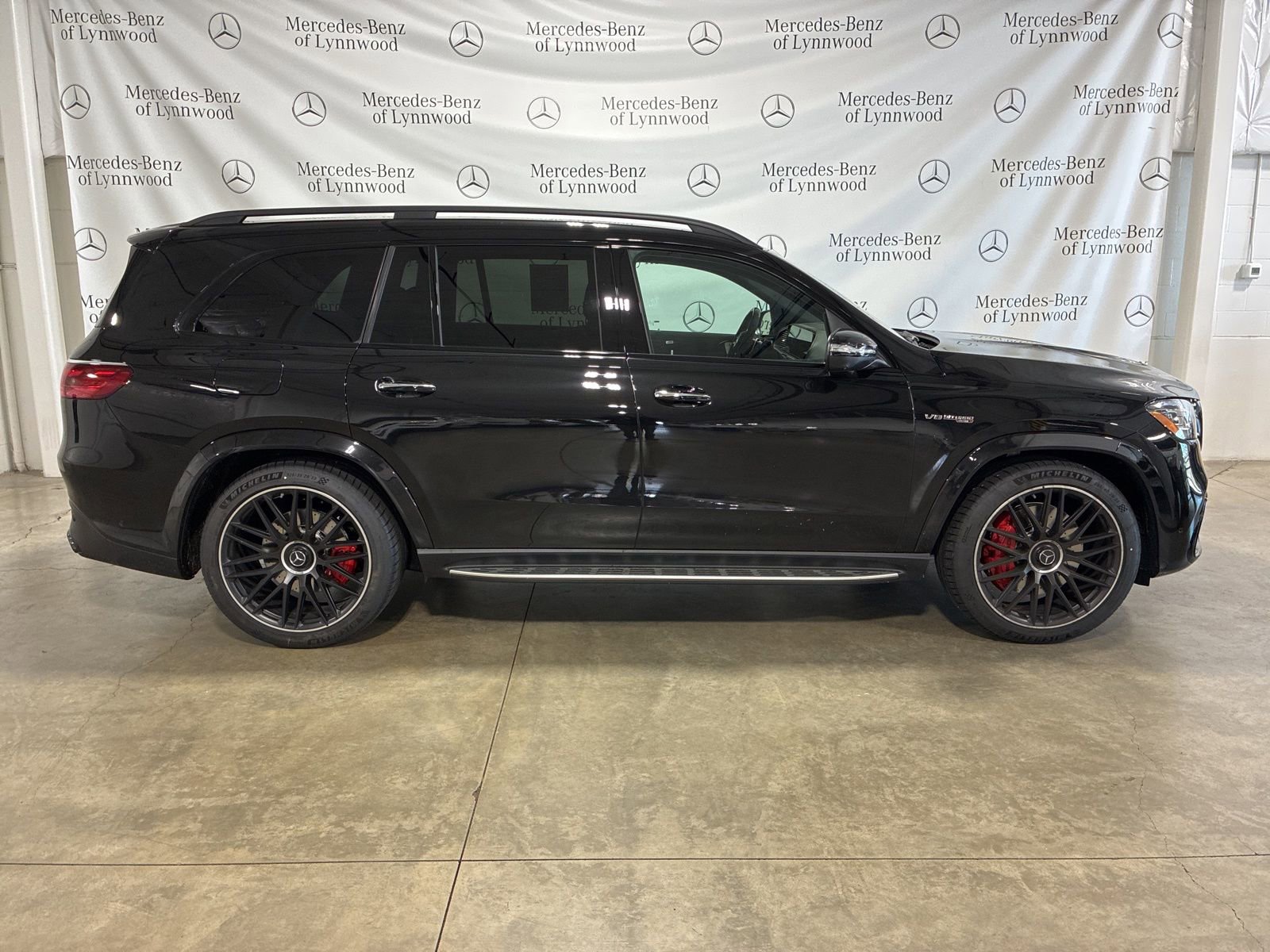 Used 2026 Mercedes-Benz GLS 63 AMG 4MATIC image 3