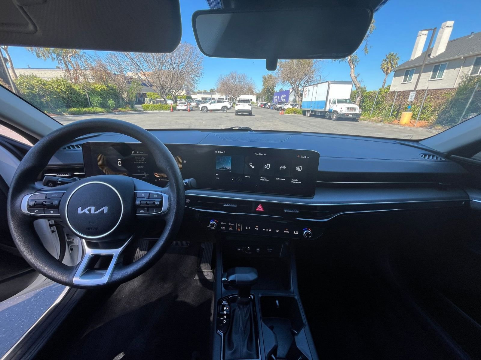 Used 2025 Kia K5 LXS image 32