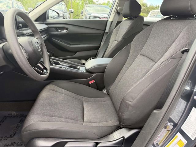 Used 2025 Honda Accord LX image 11