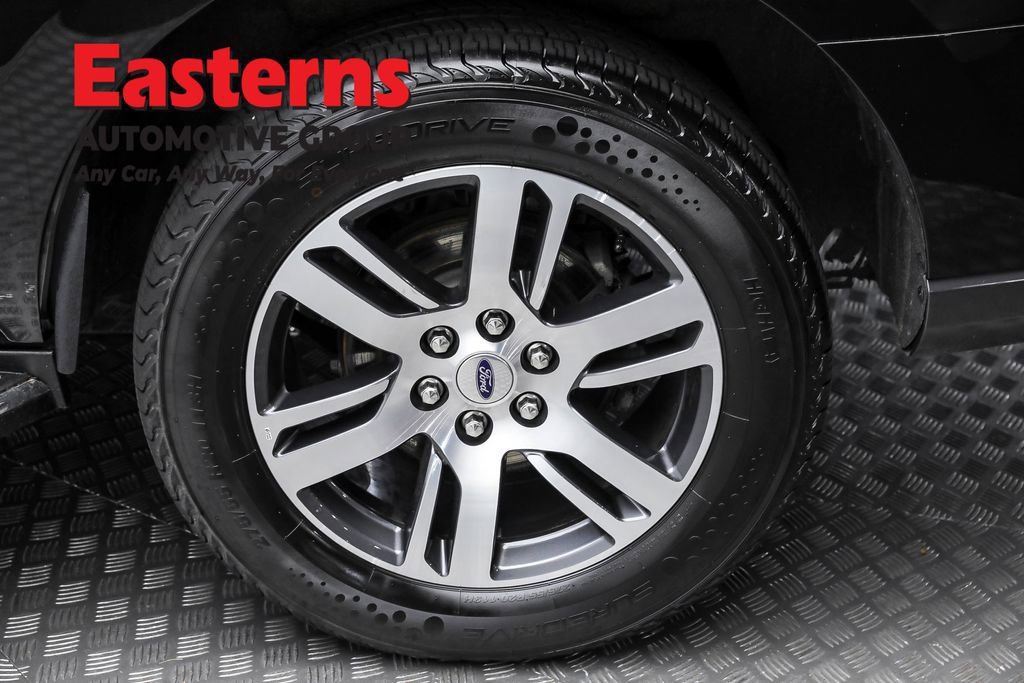 Used 2023 Ford Expedition Limited image 8