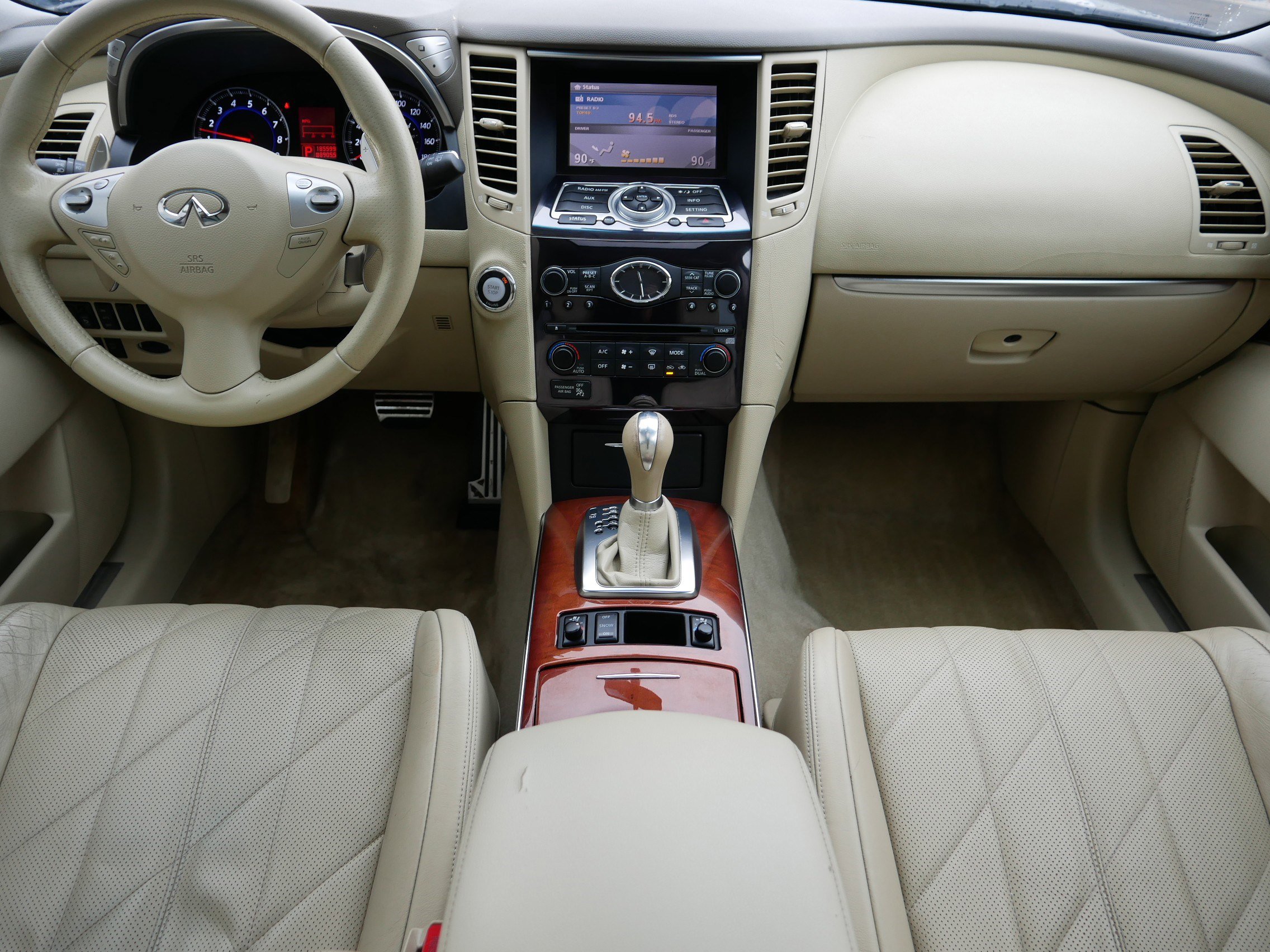 Used 2009 INFINITI FX35 AWD w/ Deluxe Touring Pkg image 10